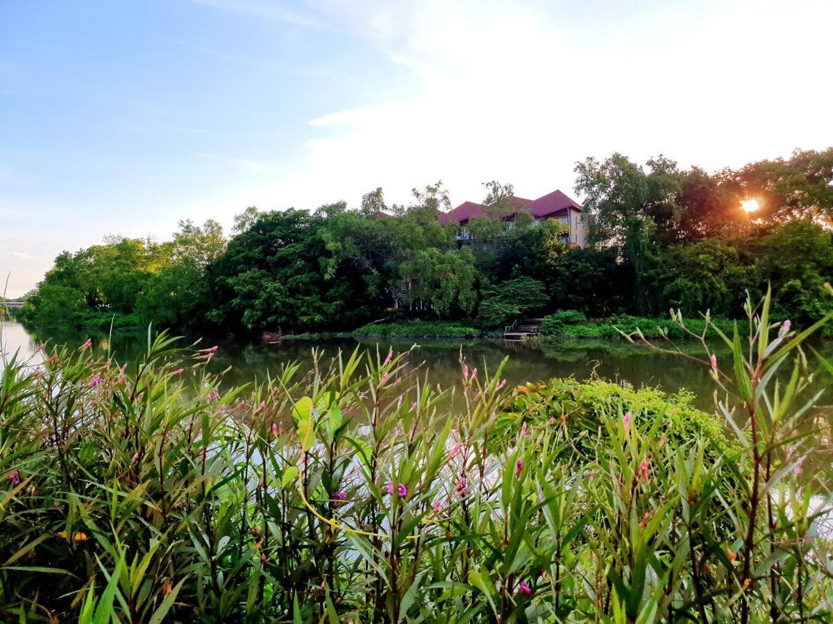 Usabai Riverside Boutique Hotel Chanthaburi Exterior photo